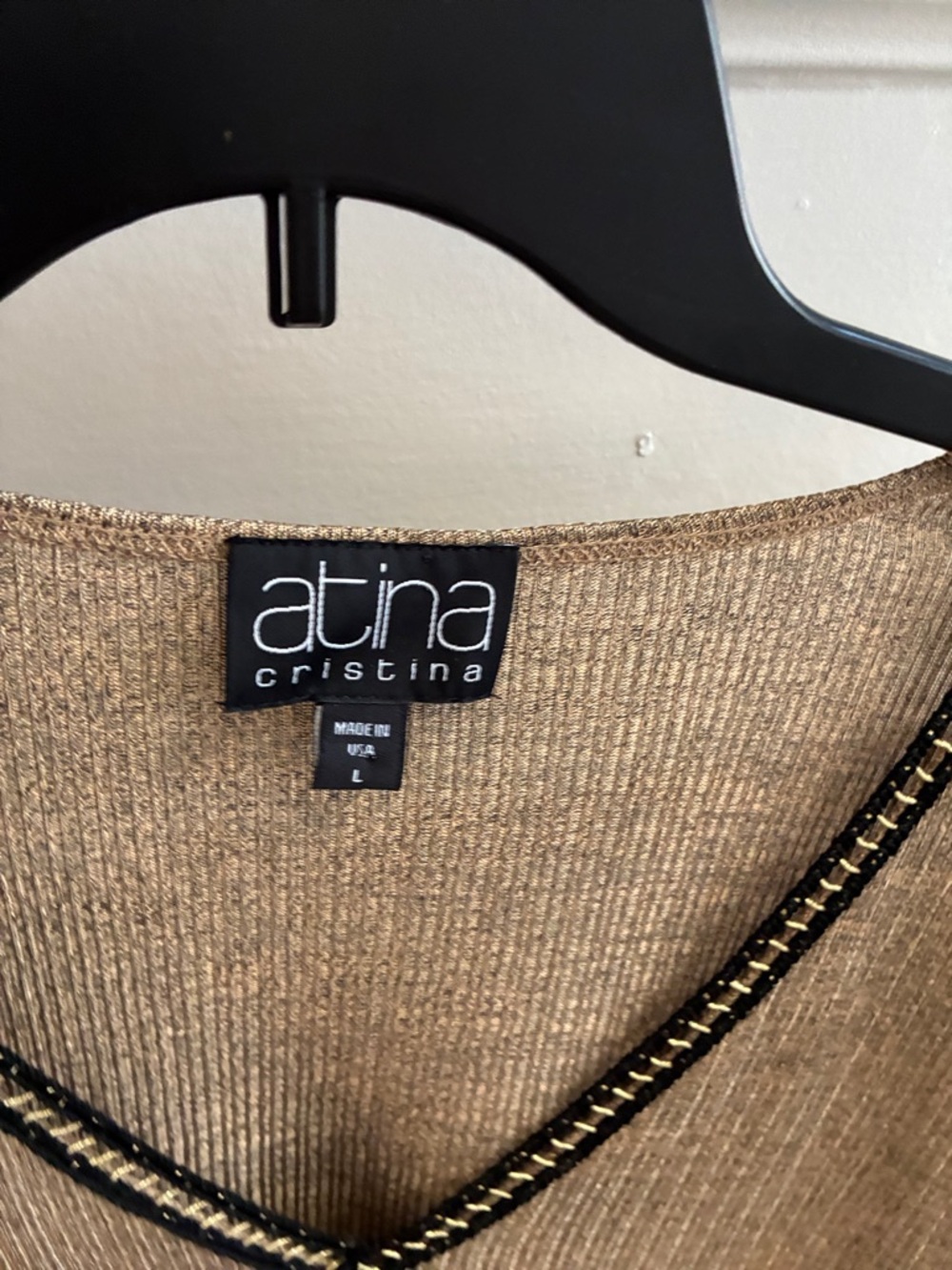 Atina Cristina Gold V-Neck Bell Sleeve Blouse - Picture 4 of 4